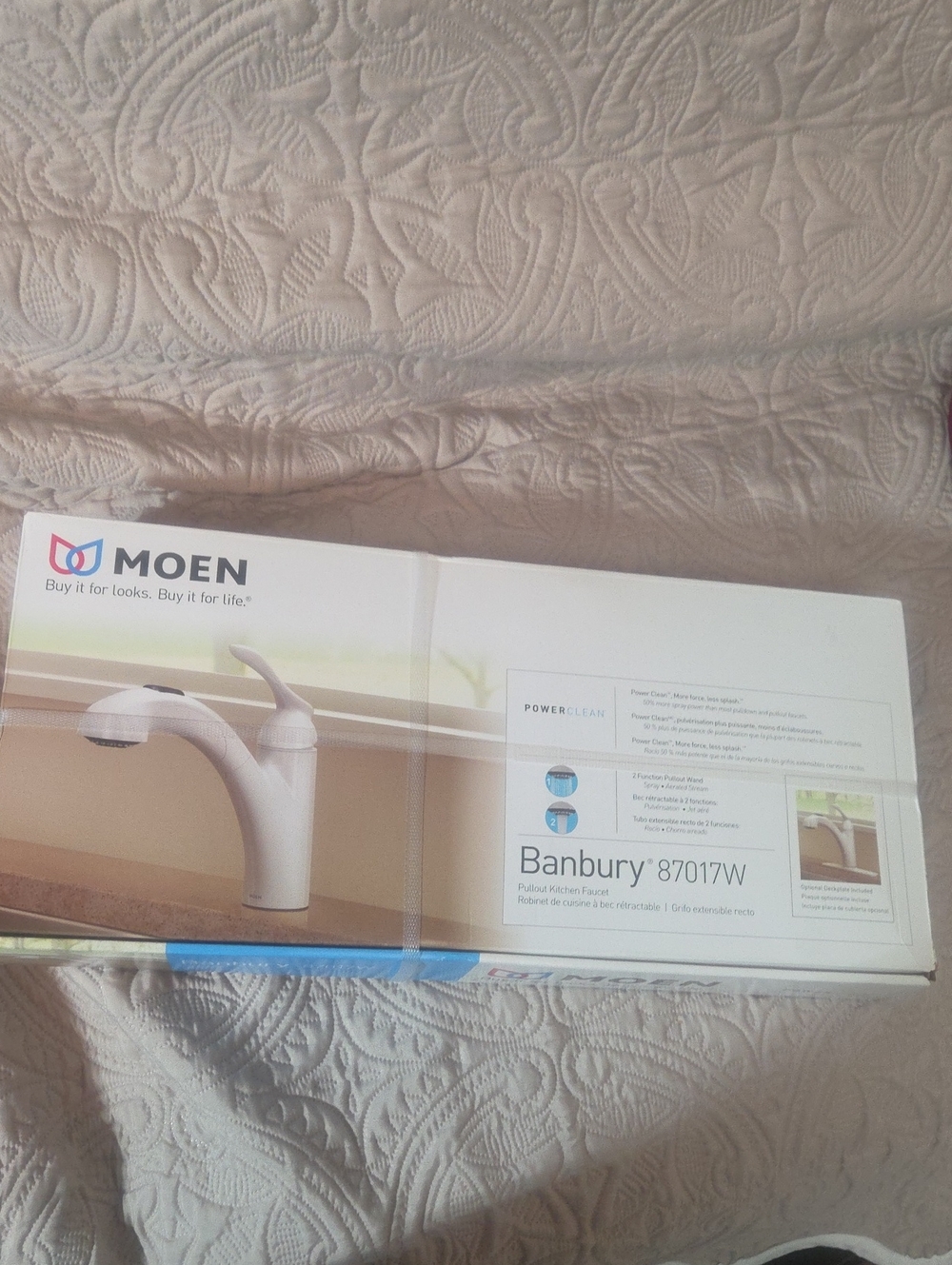 NWT Moen Banbury 87017W Pullout Kitchen Faucet White